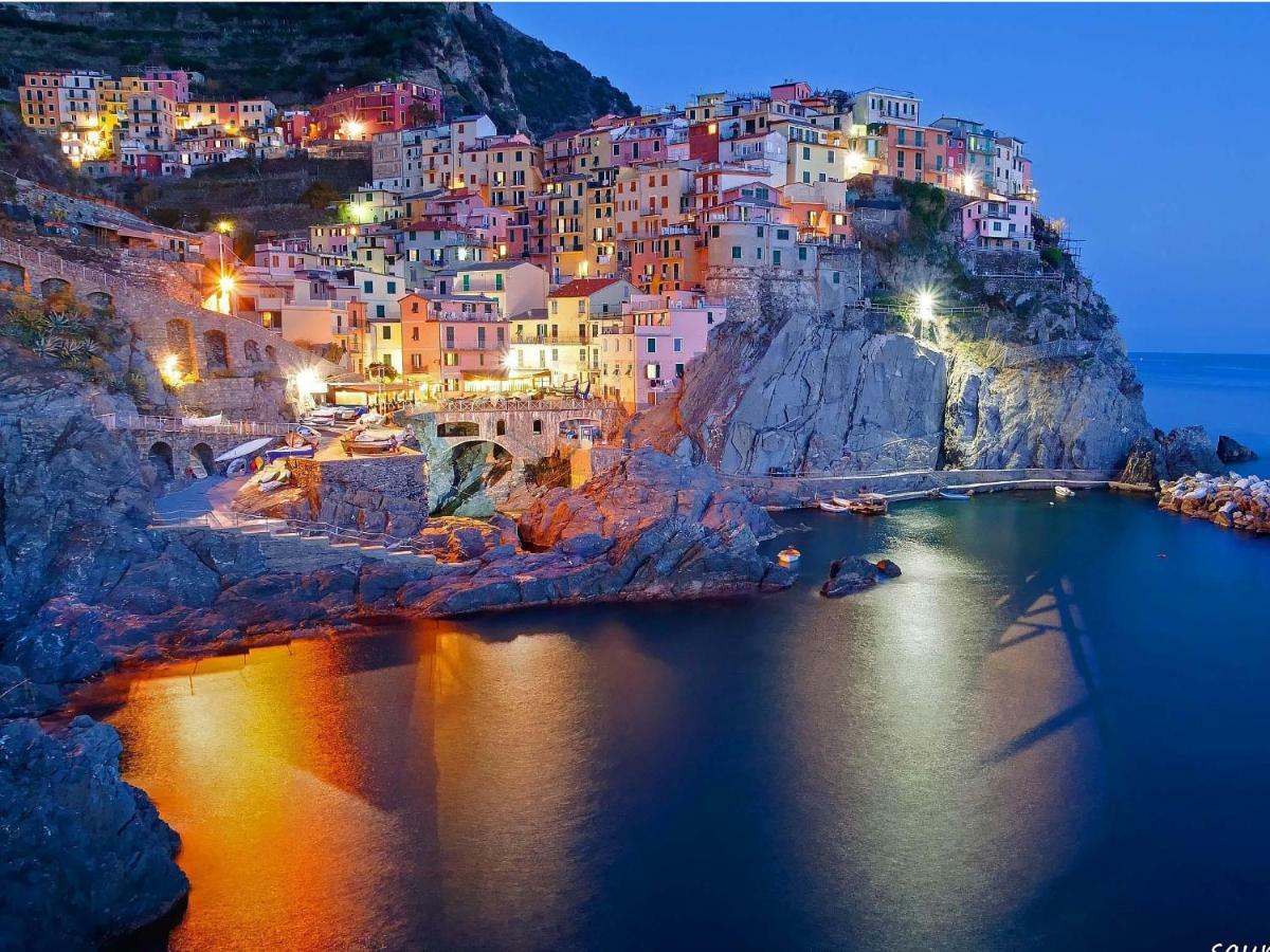 Casetta Romantica Viola Lerici Exterior photo
